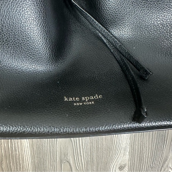 Kate Spade Eva Large Black Leather Bucket Bag Gold Hardware Structured Tote - Picture 2 of 5
